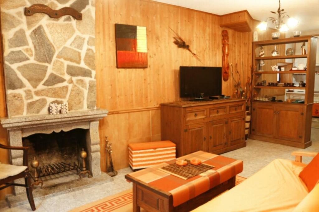Casa Rural Los 2 Yugos Navaluenga Eksteriør bilde